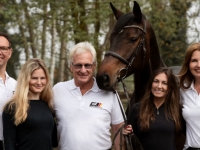 It’s now even easier to find your perfect horse for America. Frank Madden has tested German sport horses for you!  Frank is one of the most successful trainers of young US riders. US all-stars like Brianne Goutal, Sloane Coles and other young riders such as Jessica Springsteen have benefited from his training.