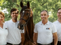 Wilhelm Genn and his son Ryan have personally ridden horses for sale for you. Exclusively for German Horse Center. These are the selected horses which Wilhelm endorses for the American market. Beautiful hunter jumper, equitation horses and show jumping superstars. All horses have been x-rayed and are offered at a complete import price in US dollar.